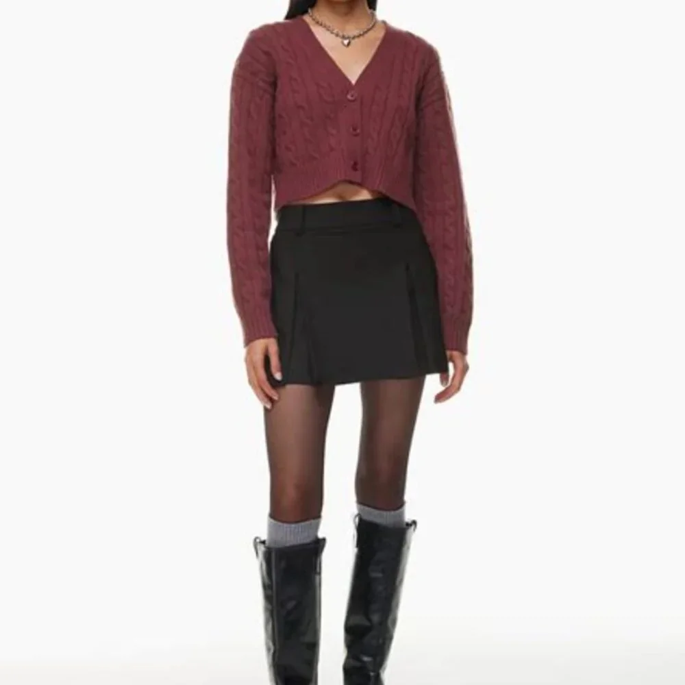 Aritzia Burgundy Cable Knit Cardigan - Picture 5 of 11